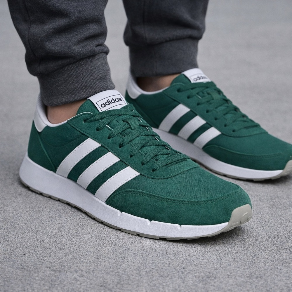 Adidas Men's Run 60s 2.0 Green & White Shoes Sz 10
NEW!